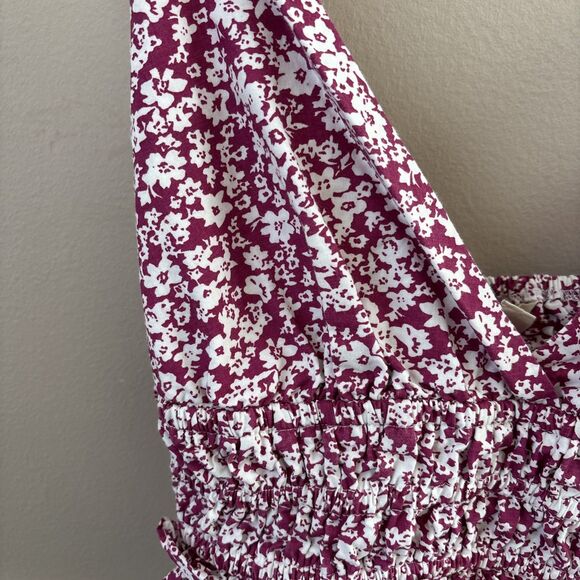 Sim & Sam Women’s Medium Magenta Floral Crop Top Stretchy Spring Cute - Picture 2 of 6